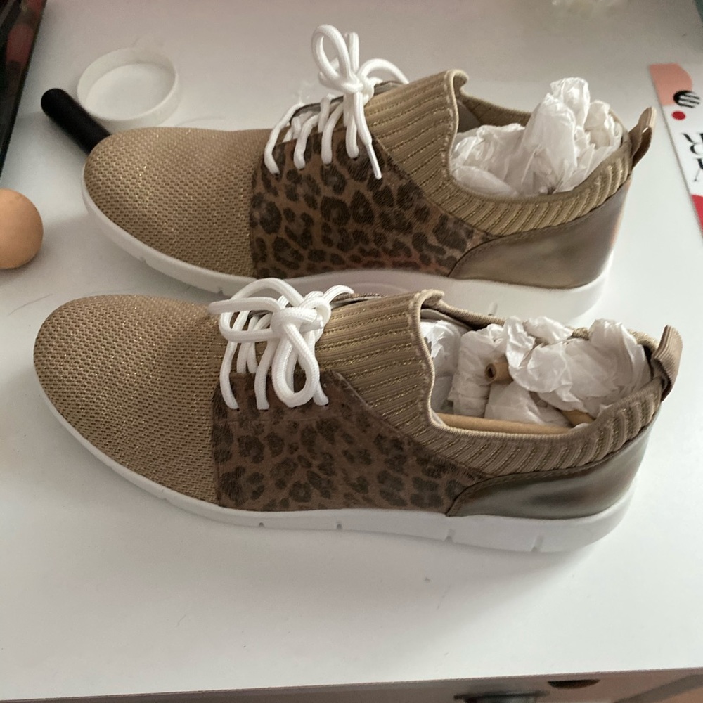 Johnston & Murphy never worn